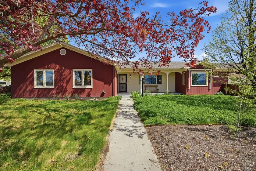 Lg Pet Friendly 4BR Home Sleeps 8 Lewis & Clark - Image 1
