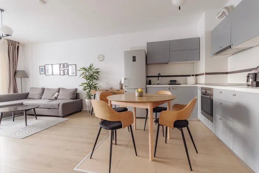 ZEN Sky View Apartment - Image 1