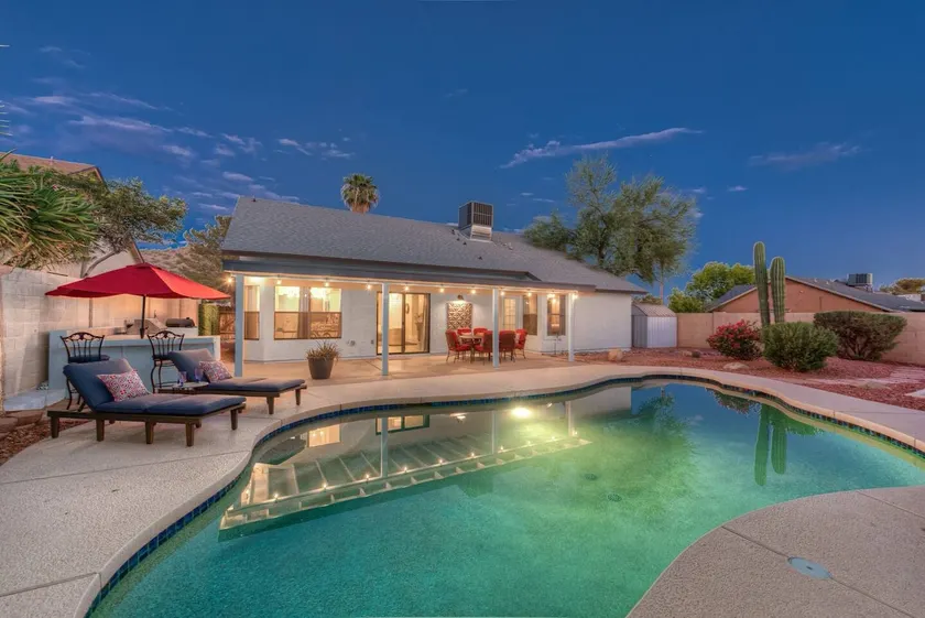 Soak in Private Free Heated Pool in Stylish Home - Image 1