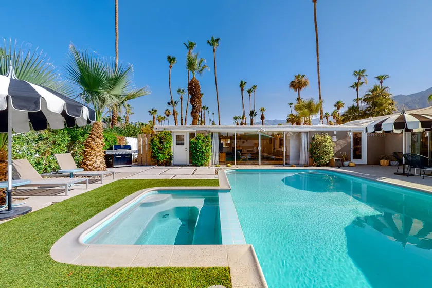 Vibrant 4BR | Chef's Kitchen| Private Pool - Image 1