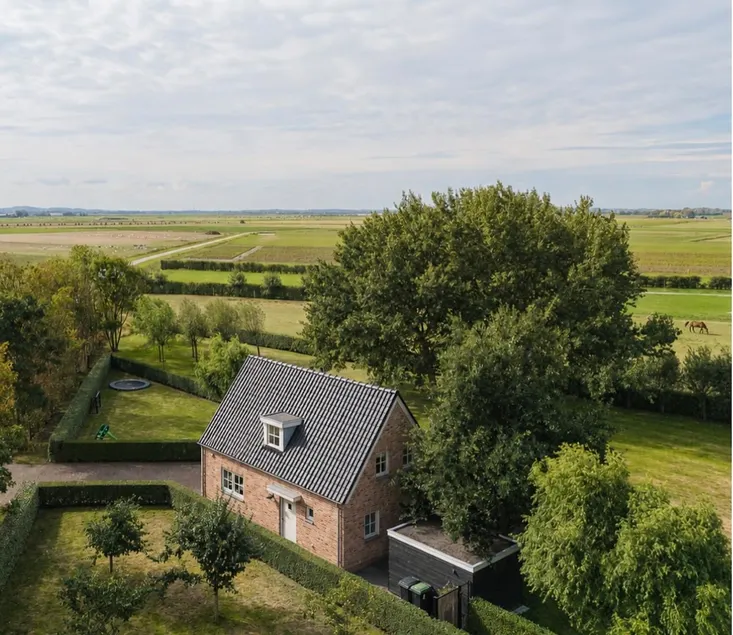 Beautiful, secluded vacation home, close to the sea! - Image 1