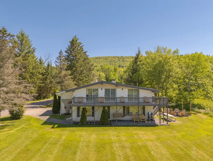 Gorgeous Ski Chalet - 7 miles fra Belleayre (hot tub) - Image 1