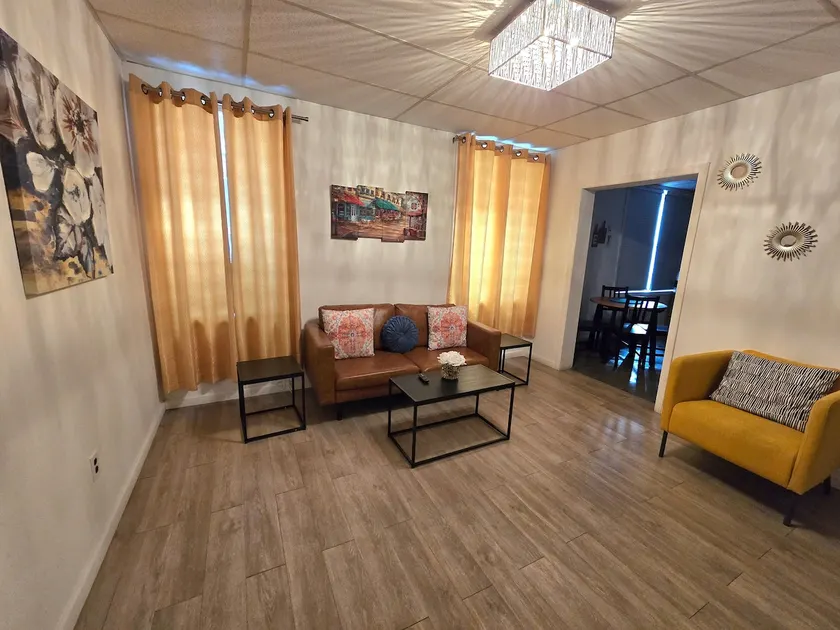 ***BEST LOCAL APARTMENT MINUTES TO NYC *** - Image 1