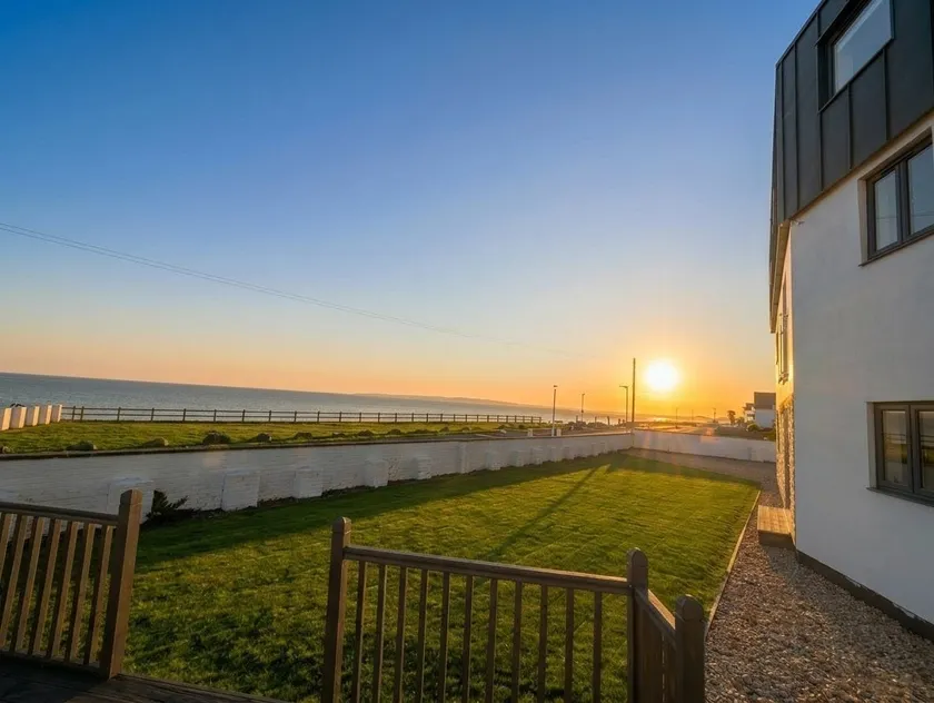 Bournemouth Beach & Sea Views, Best rated  - Image 1