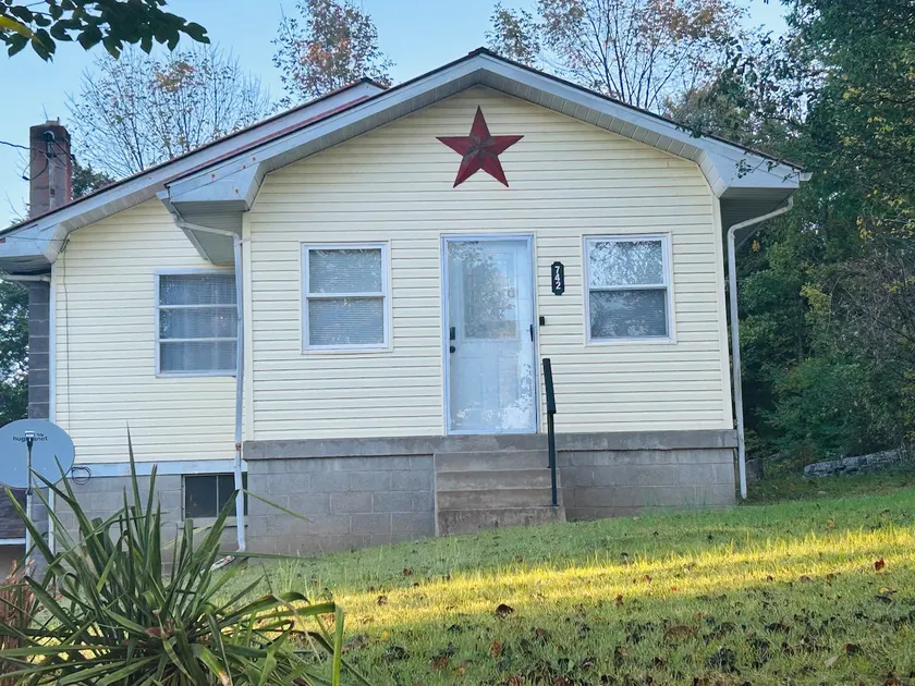 Cute Lake Cottage - Image 1