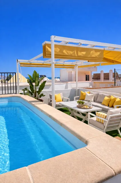 Apartment with private pool, 2 minutes away, Balcón Europa - Image 1