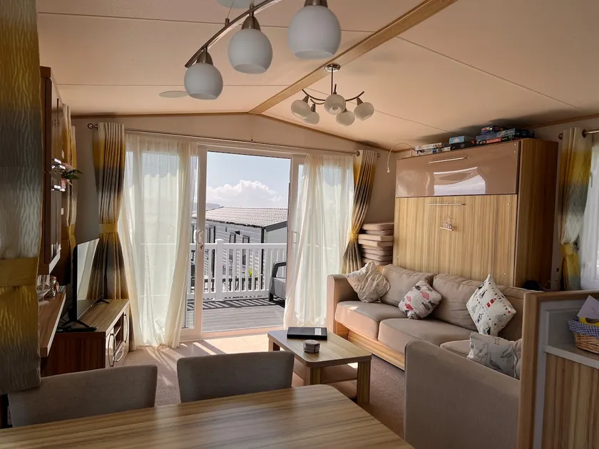 Cosy Chesil Beach Getaway - Weymouth *no fees!* - Image 1