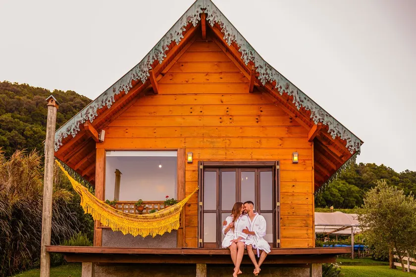Olive Chalet - Image 1
