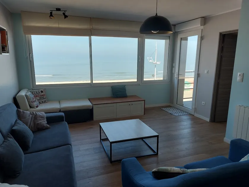 Malo beach apartment with exceptional views - Image 1