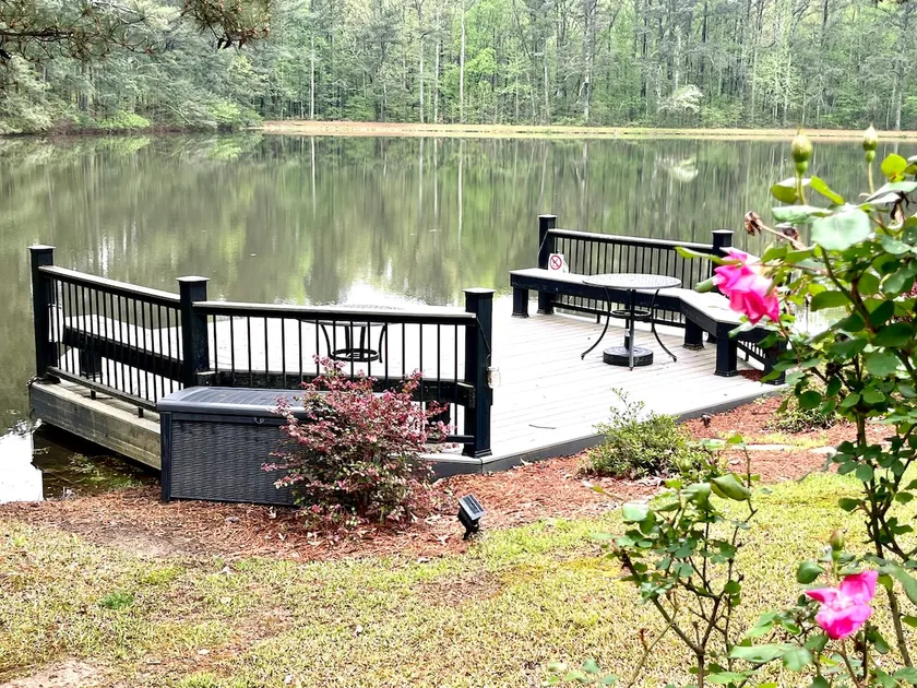 Safe Harbor on the Lake. Spacious, private! - Image 1