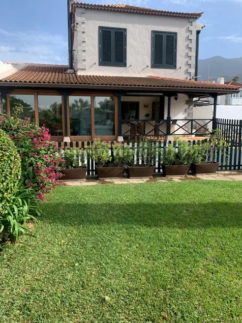Casa Jorgito Canarian Style House with Private Heated Pool - Image 1