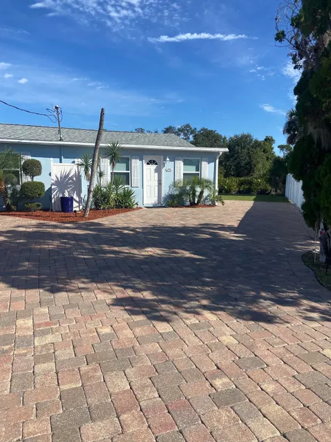 Vacation rental - Image 1