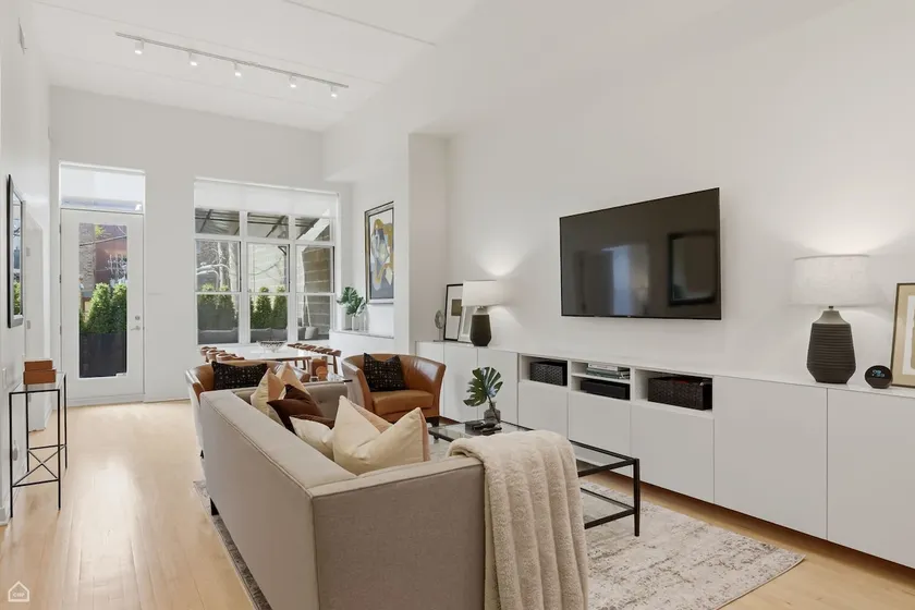 Old Town Condo: Private Terrace & Garage Parking - Image 1