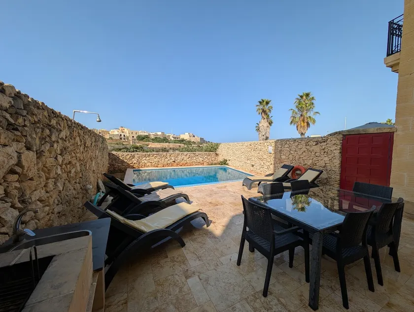 Make a Splash! 3BR Farmhouse, Pool & Country Views - Image 1
