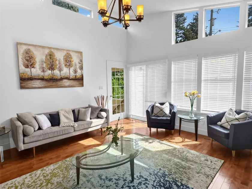 Bright and Spacious 3 Bedroom House - Image 1