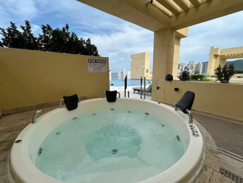 Luxury Rodadero Sur good view Velas al Mar ViP - Image 1