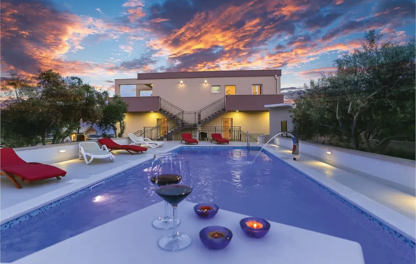 Amazing Home in Kastel Stafilic With 3 Bedrooms and Wifi - Image 1