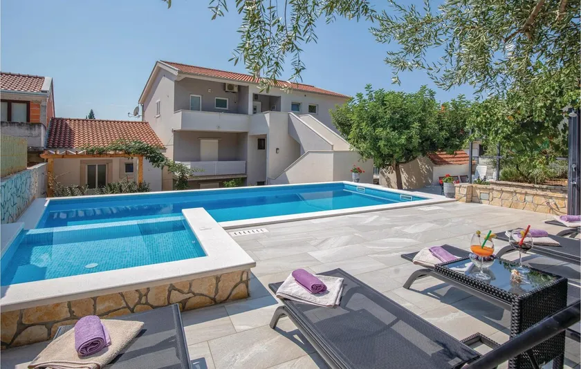 Gorgeous apartment in Blace with house sea view - Image 1