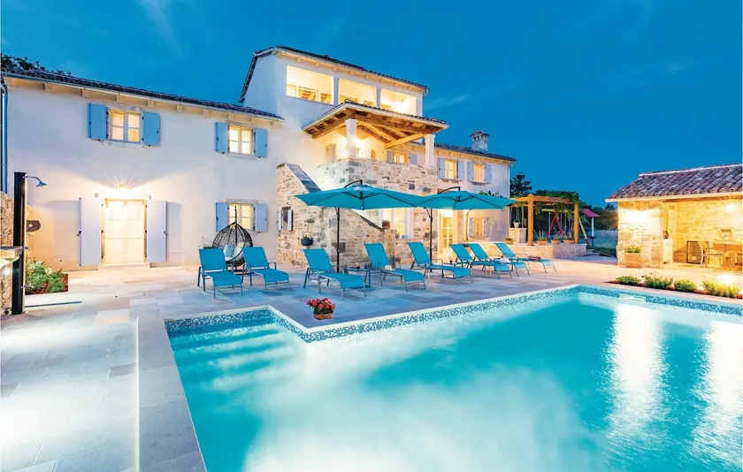Stunning home in Vodnjan - Image 1