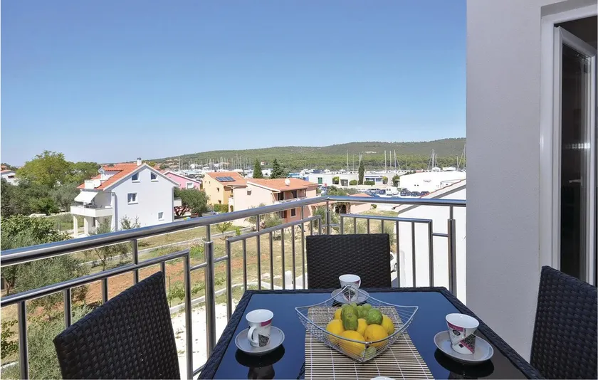 Propriedade T1 em Bibinje - Image 1