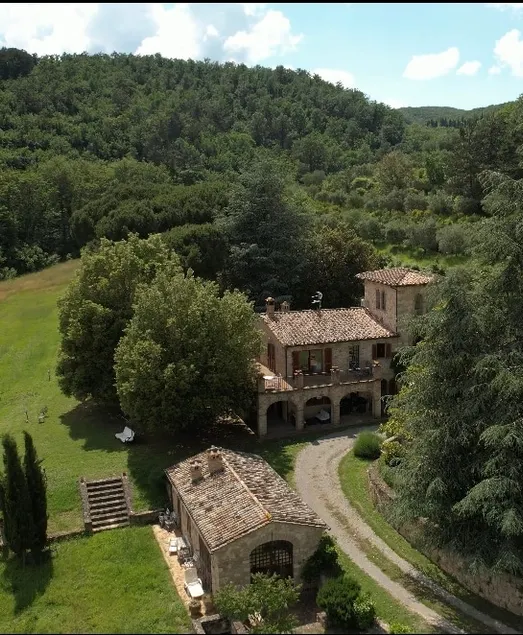 Stone farmhouse in Val D'Orcia - Image 1