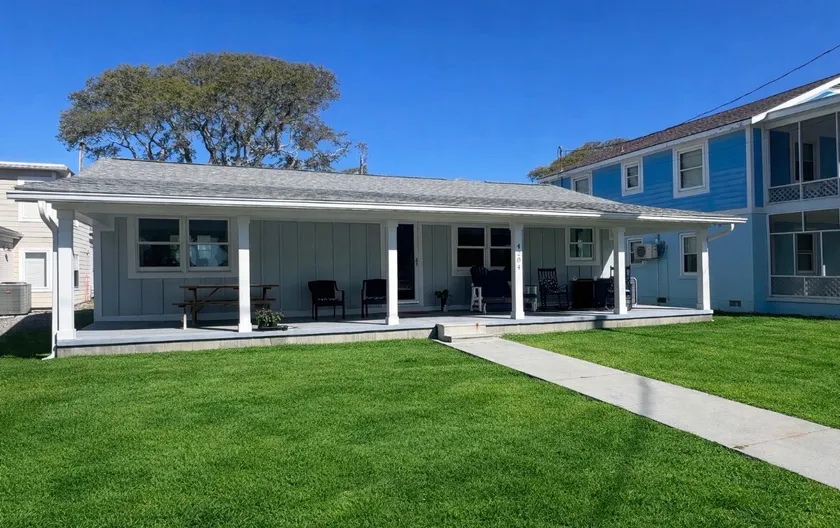 Hart’s Cozy Cottage/ NMB/ 3 Bedroom- 2 Bath - Image 1