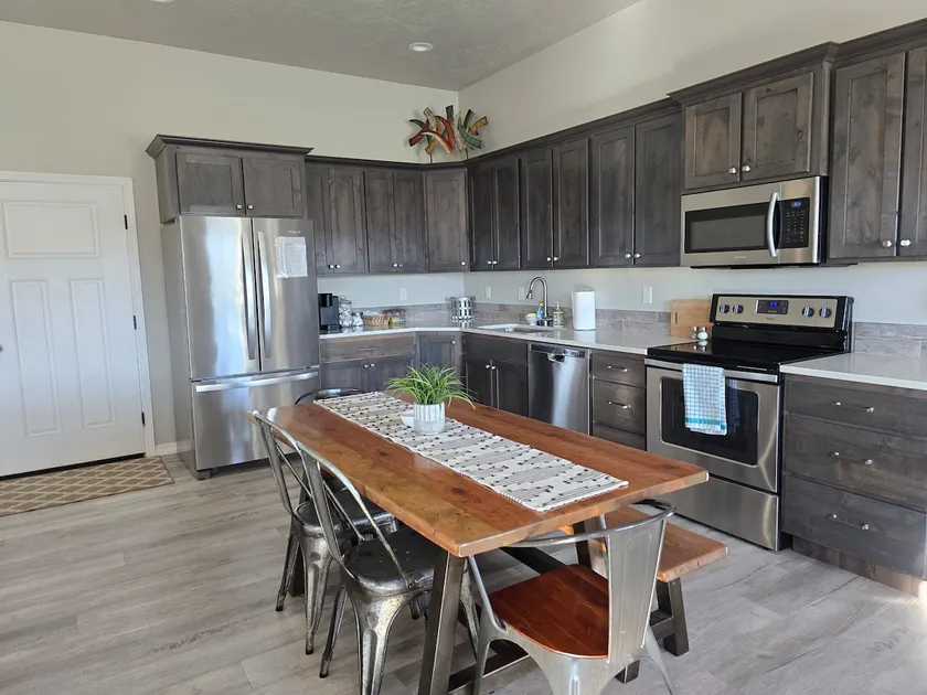 Spacious Apartment in Emmett - Image 1
