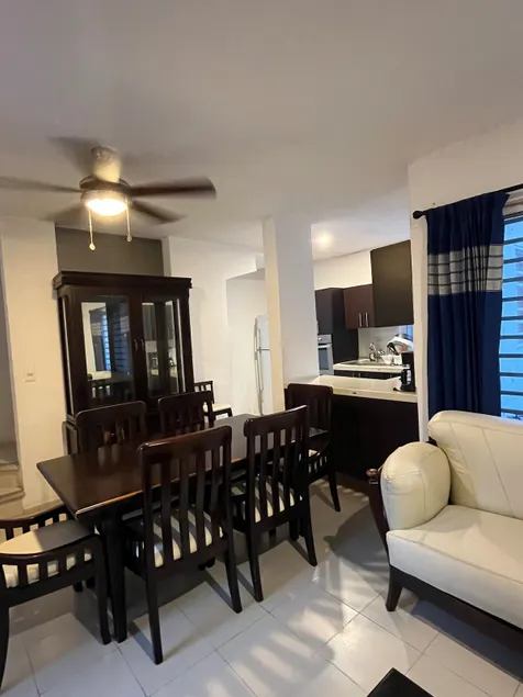 Comfortable house in a residential community with a pool - Image 1