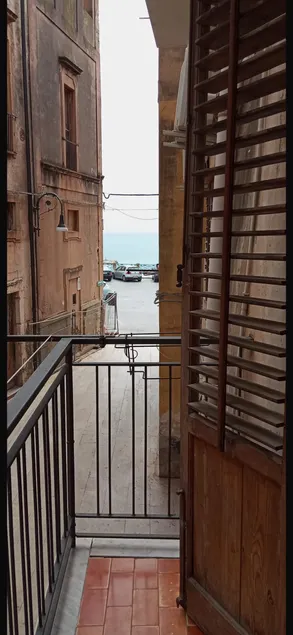 House in the center of Sciacca - Image 1