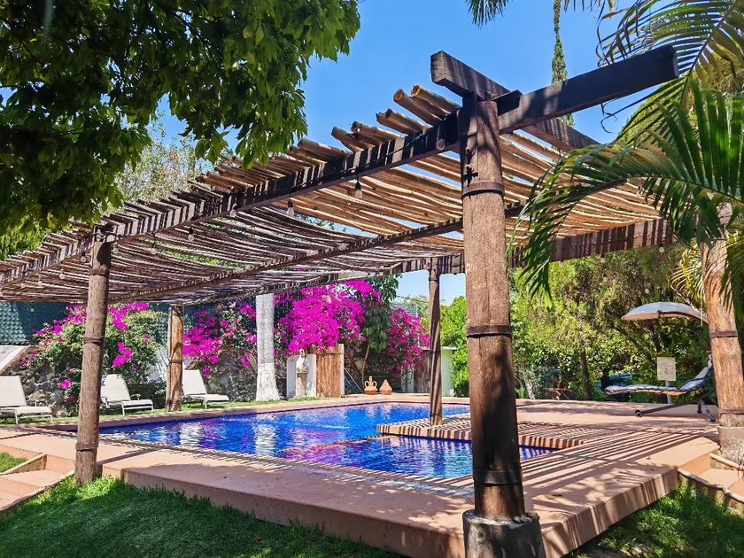 Ideal for large groups, fun and relaxation - Image 1