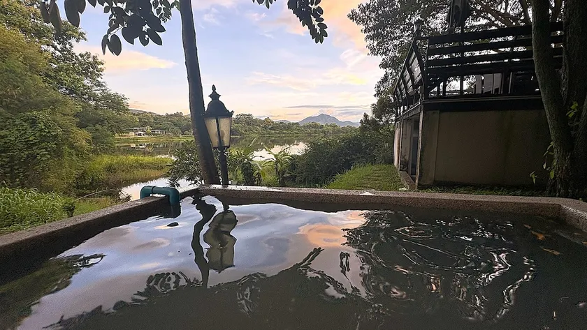 Lake & Mountain View Villa – ChiangMai HotSprings - Image 1
