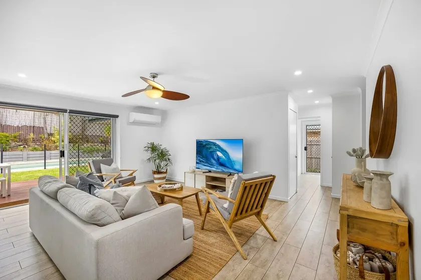 The Seahaven ~ Family Home with Pool, Pet Friendly - Image 1