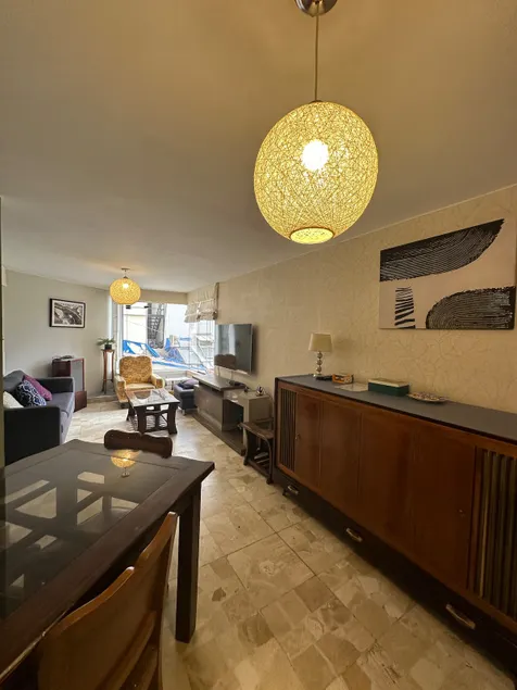 Best location & fully new furnished apartment - Image 1