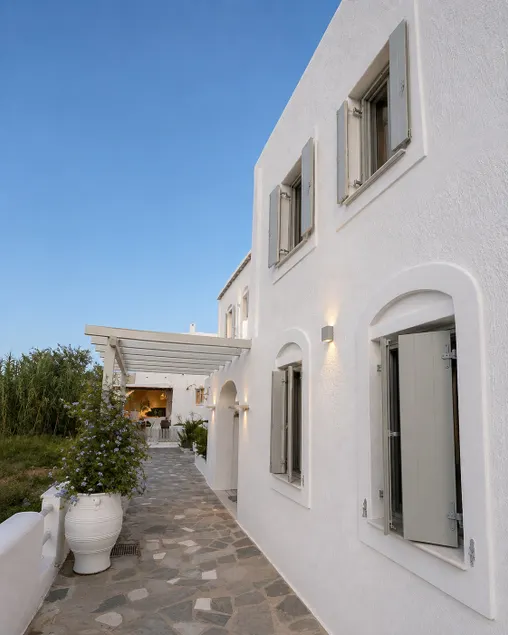 Spacious Cycladic House near Logaras Beach - Image 1