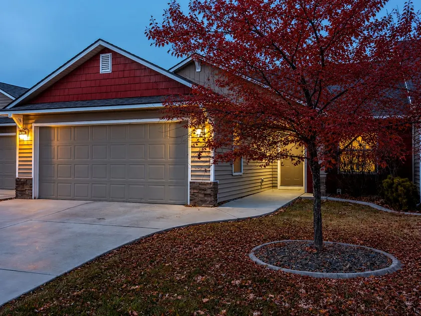 Multi Streaming | Updated Kitchen | Quiet Neighbo - Image 1