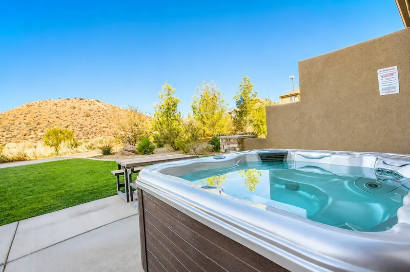 Vacation Station Private Hot Tub - Image 1