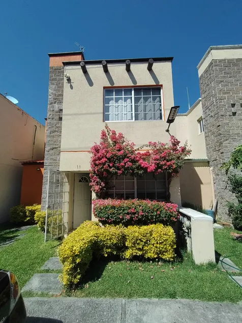 The best house near Jardines de México and Teques - Image 1