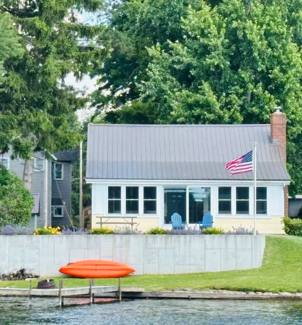 Lakefront Sunset Getaway on Cassadaga Lake - Image 1