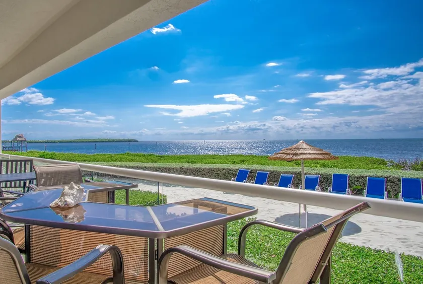 ~ KLKB5 Beachfront luksuriøs havudsigt og 3 soveværelser 2. 5 badeværelser Condo med trin fra din balkon - Image 1