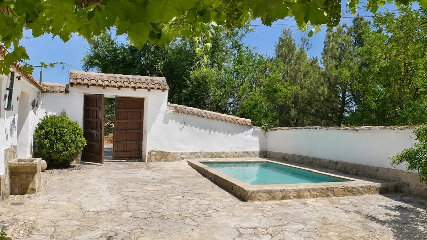The Courtyard House - Image 1
