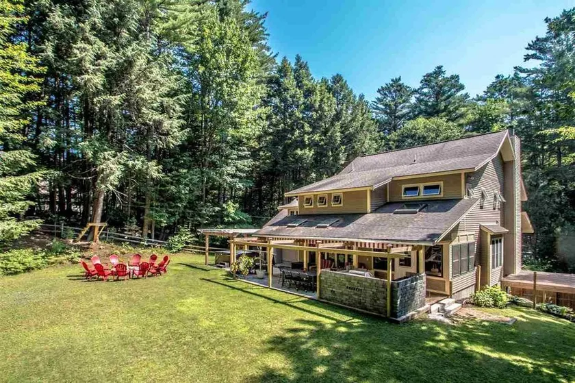 Best backyard in N Conway w/ hot tub, game room... - Image 1