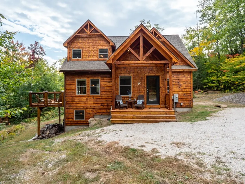 Mount Brook Cabin with Sauna - Image 1