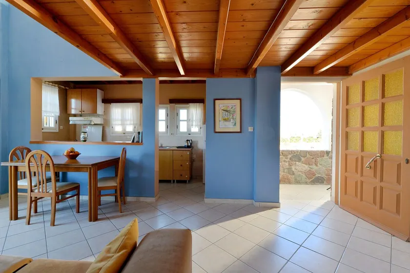 Apartment over the beach! - Image 1