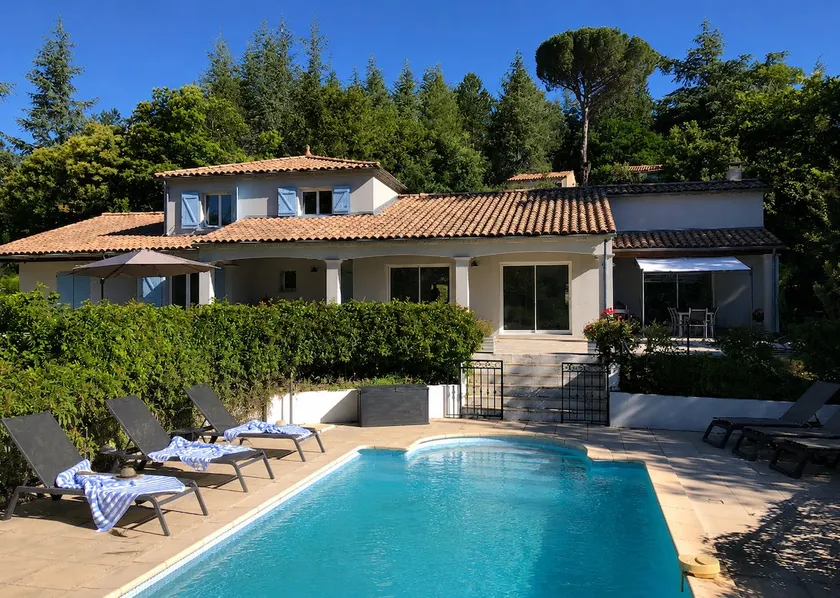 Retreat Villa with heated pool & mountain views - Image 1