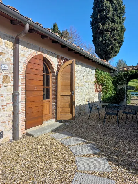 Borgo Bottaia ”Il Mandorlato” 2+2pax - Image 1