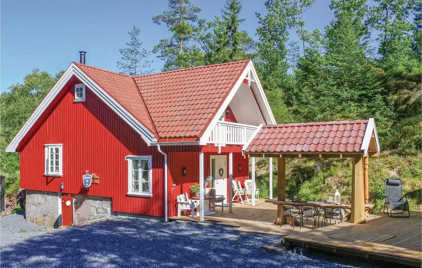 Amazing home in Søndeled with sauna - Image 1