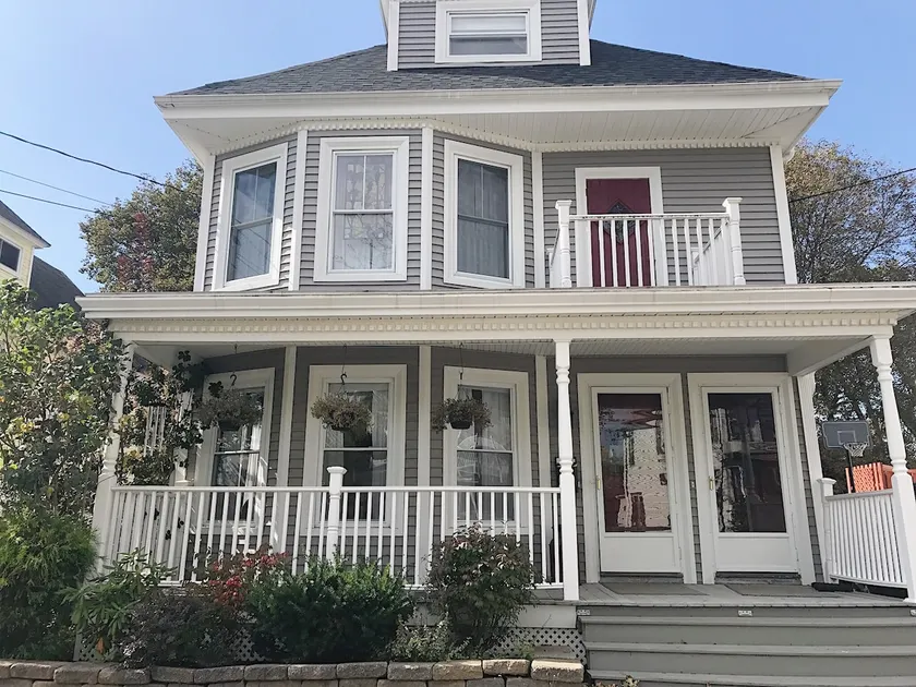 Beautiful Three Bedroom - Image 1