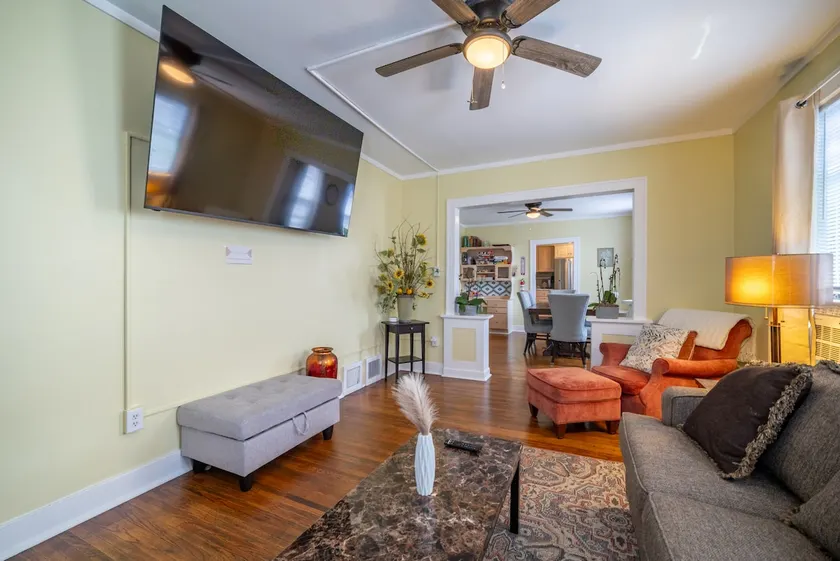 Mayberry Loft Apartment - Image 1