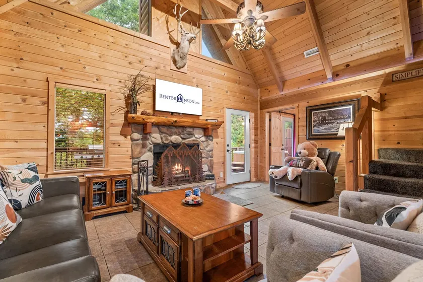 Best Views_Dog Friendly_HotTub_Free Tickets! - Image 1