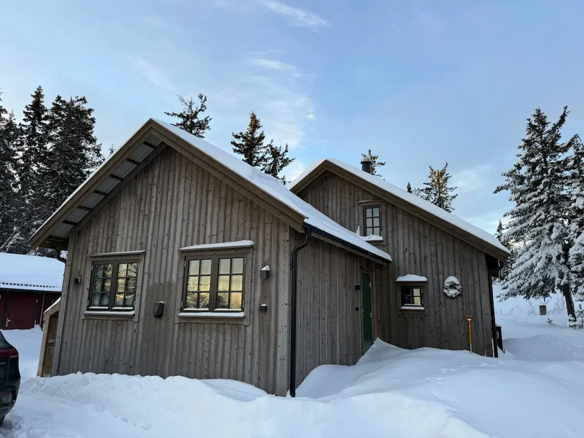 Modern cabin at Blefjell - Image 1